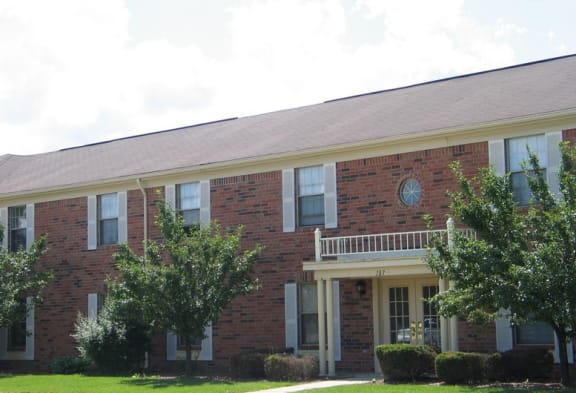 Remington Court Apartment and Community Amenities